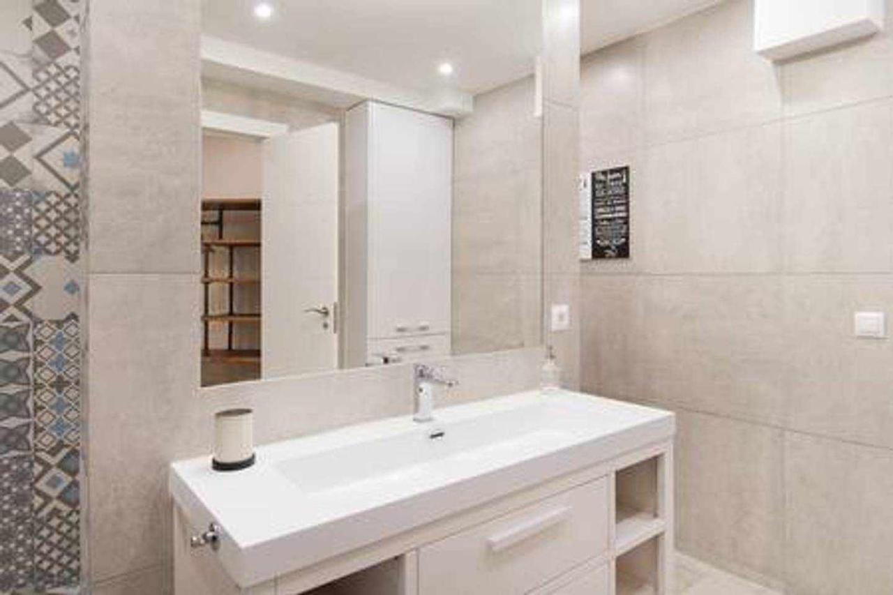 New Gran Estudio A Estrenar Centro De Madrid Eksteriør bilde